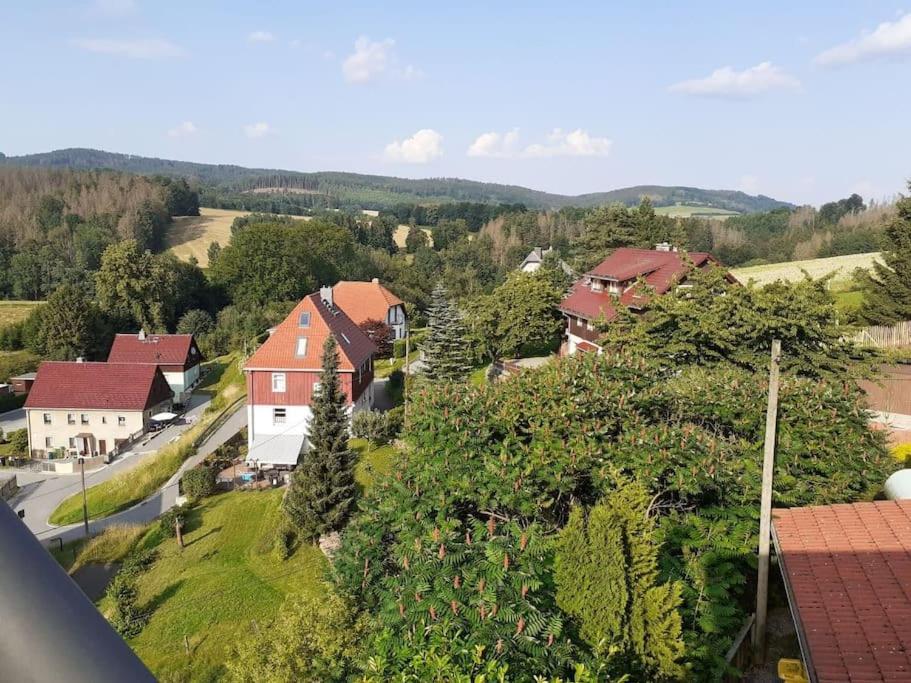 Schoene Und Ruhige Ferienwohnung In Ottendorf Sebnitz Extérieur photo